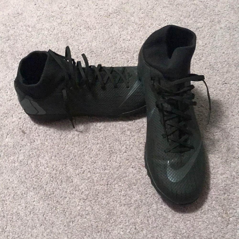 black nike turfs